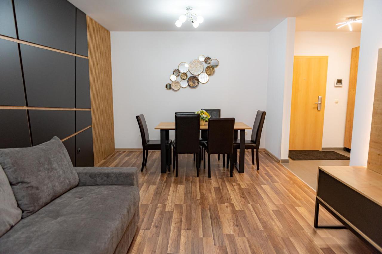 Pastel Apartments Brasov Luaran gambar